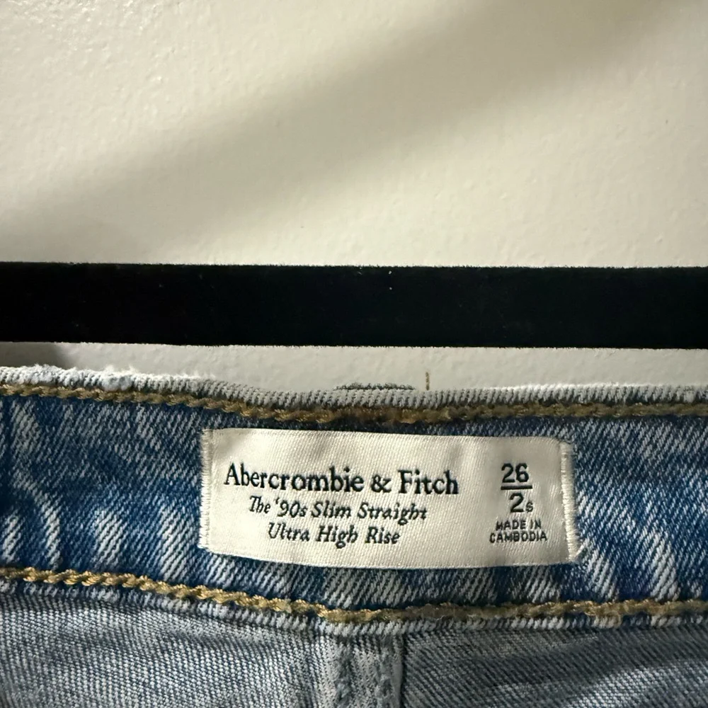 Abercrombie & Fitch 90s ultra high Straight Leg Jeans NWT Size 26/2s ankle - Picture 5 of 10